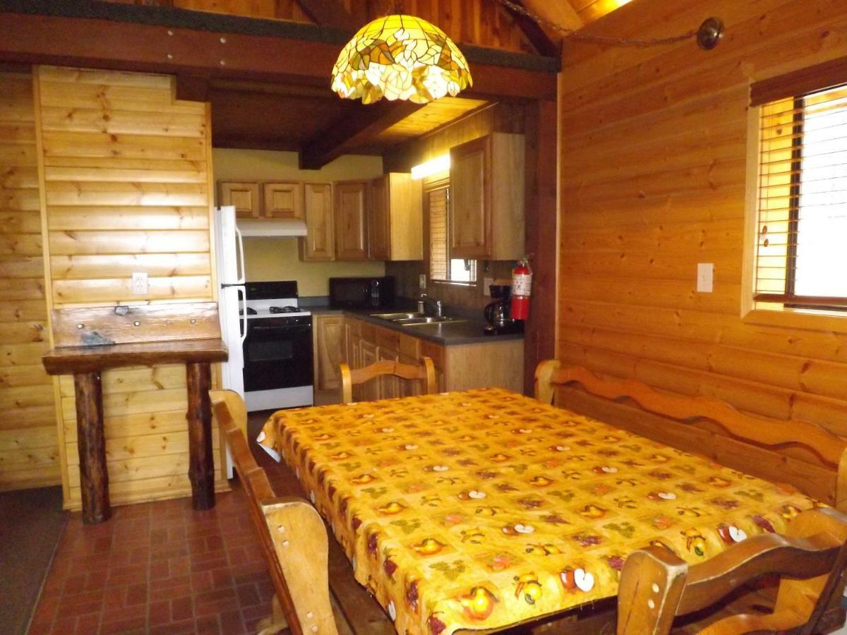 פלאגסטאף Arizona Mountain Inn & Cabins מראה חיצוני תמונה